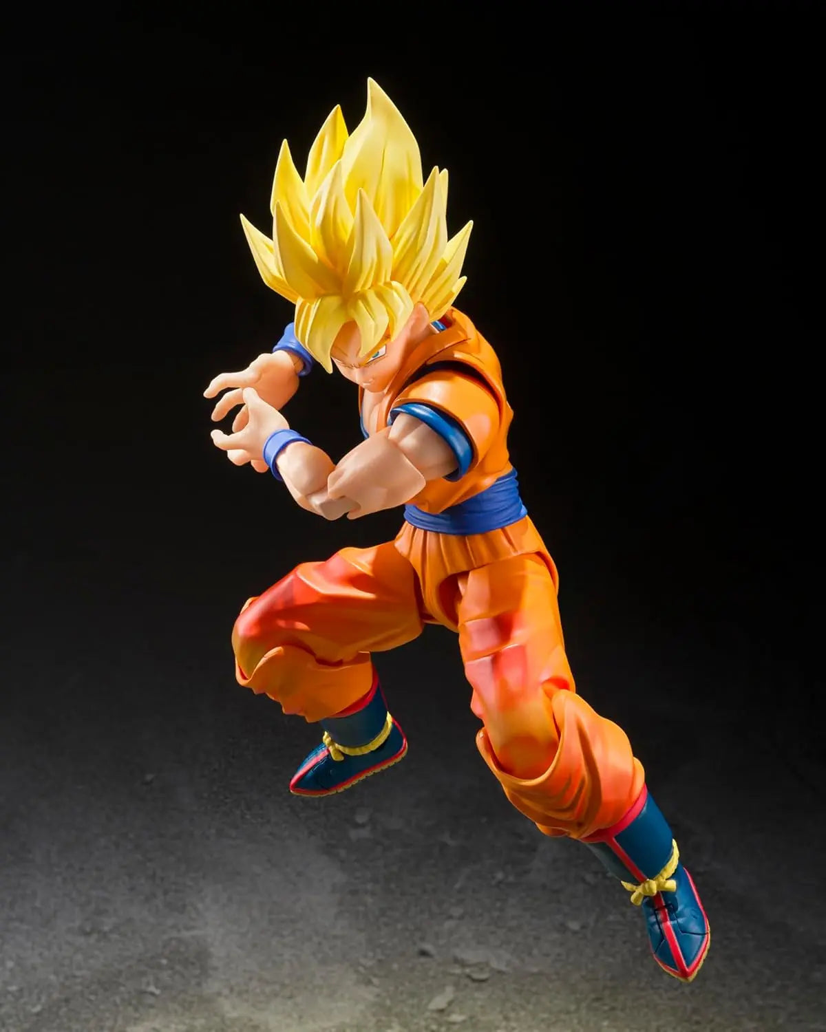 TAMASHII NATIONS - Dragon Ball Z - Super Saiyan Son Goku (The Games Begin) S.H.Figuarts Action Figure