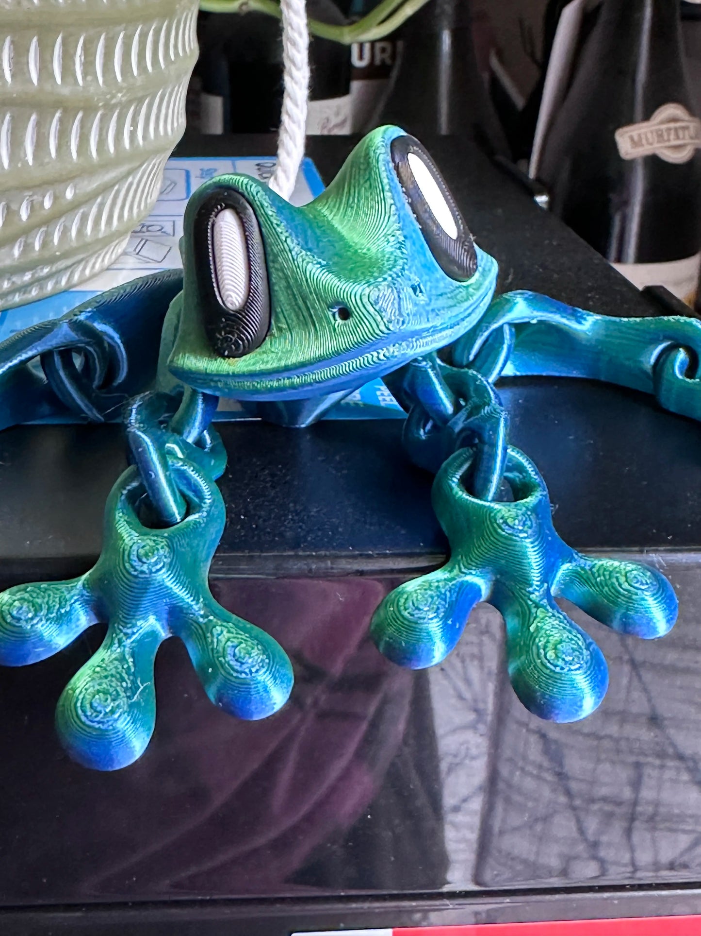 3D Printed Magnetic Blob Frog Figurine